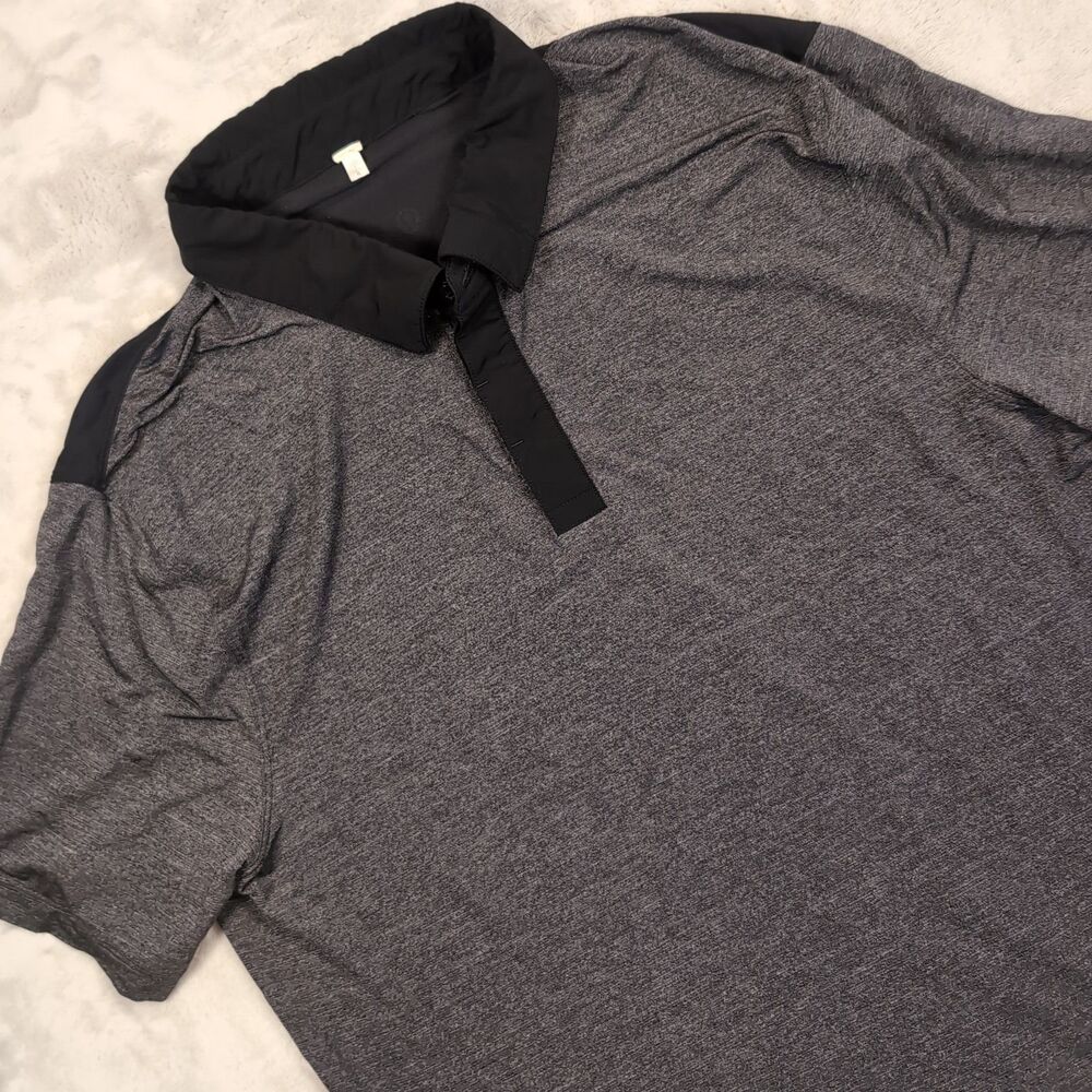 Lululemon Precision Polo Shirt Mens Large Gray/Black Stretch Performance Golf